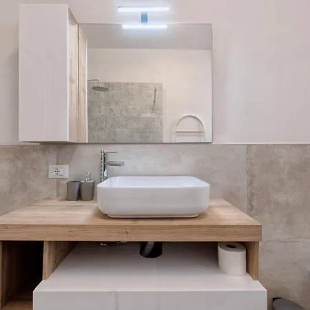 City Apartment Verona شقة